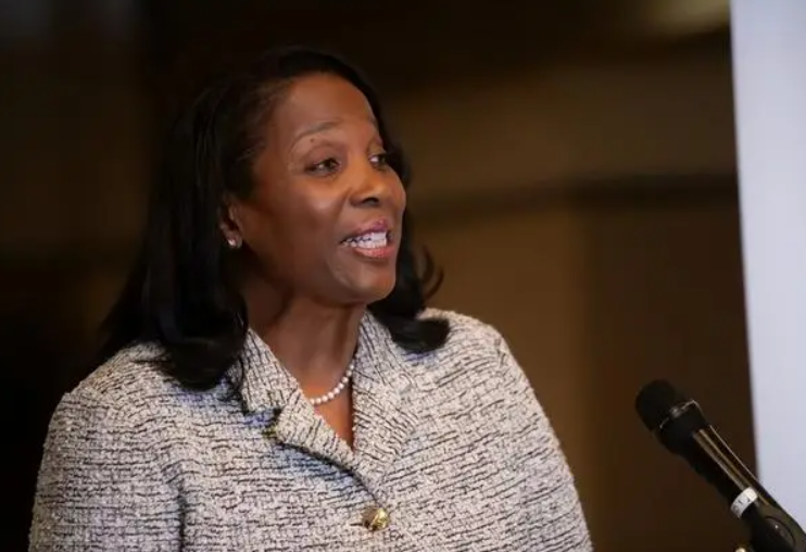 前联储主席联名上书最高法院 反对特朗普解雇美